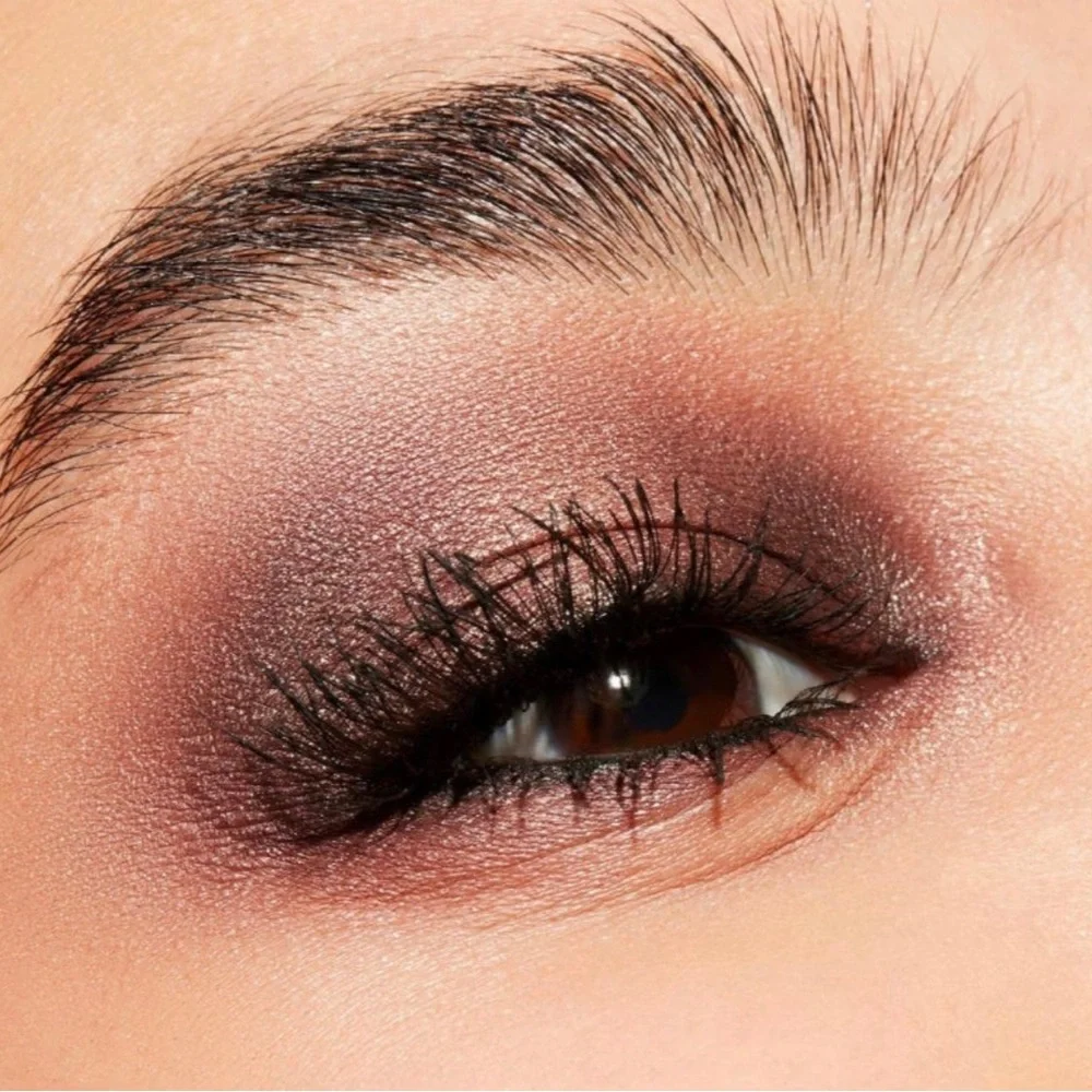 MAC Connect In Colour Eye Shadow Palette Embedded In Burgundy